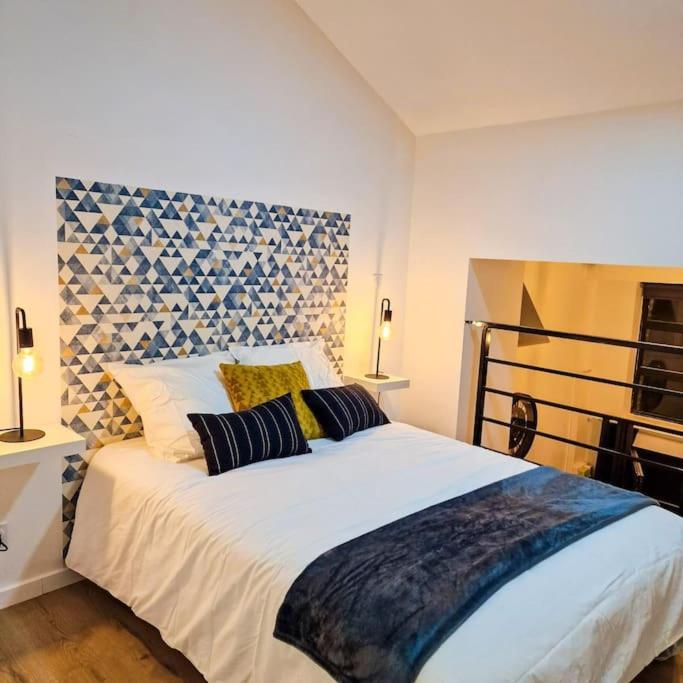 Apartament Grand Loft Avec Terrasse Privee Saint-Etienne  Zewnętrze zdjęcie
